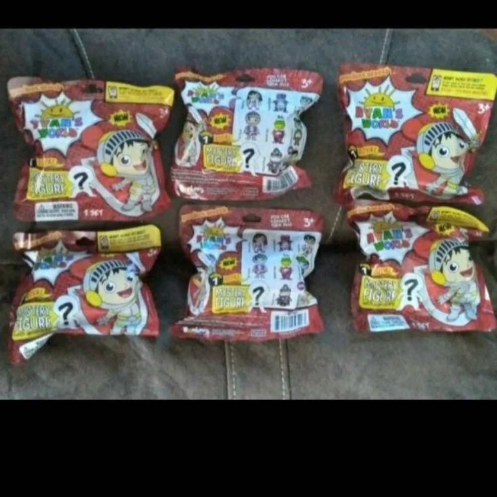 Ryan's World (Royal) Mystery Figures Bundle
